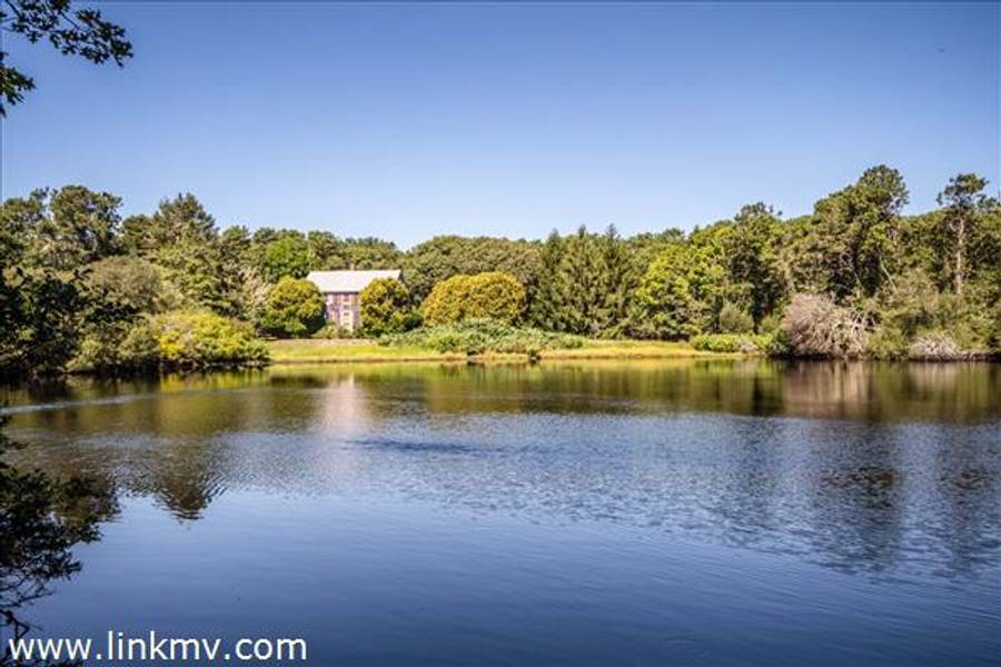 15 Jernegan Pond Road  Edgartown