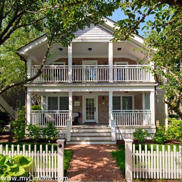 131 North Water Street  62 Captain Rowley Cottage Edgartown