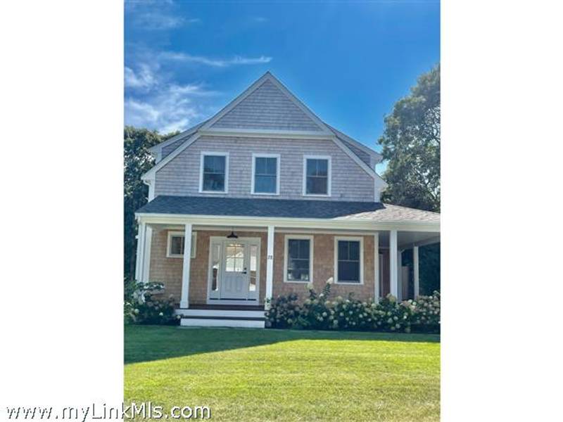 28 Rogers Way  Oak Bluffs