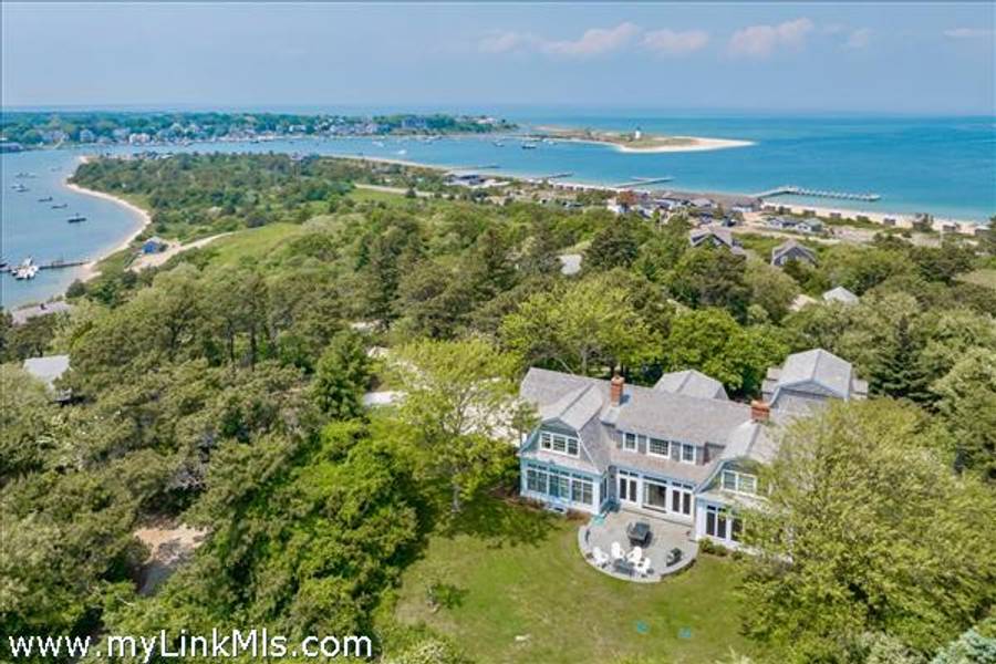 5 Armstrong Lane  Edgartown