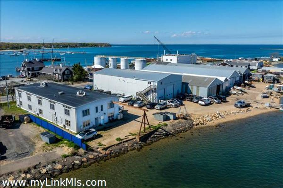 151 Beach Road  Vineyard Haven