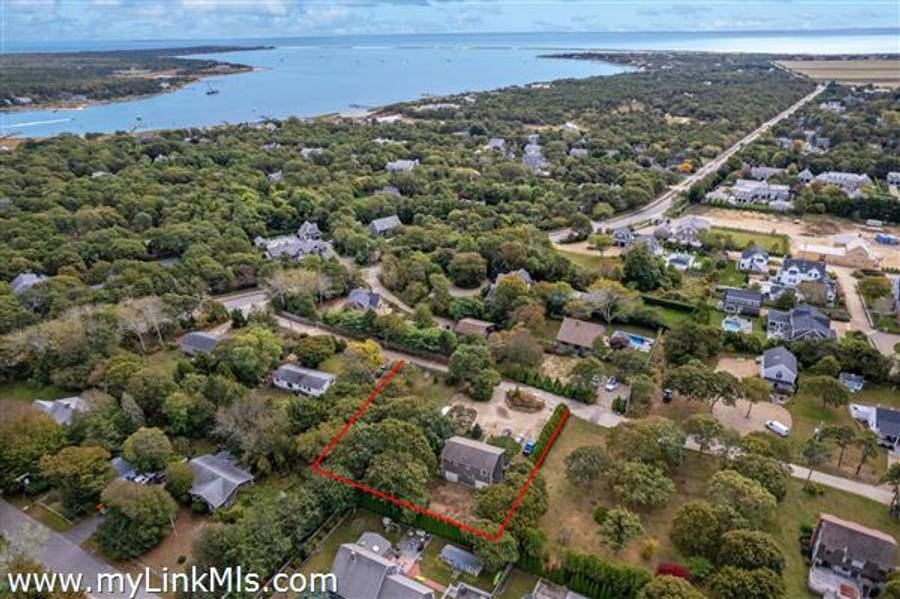 7 Marthas Way  Edgartown