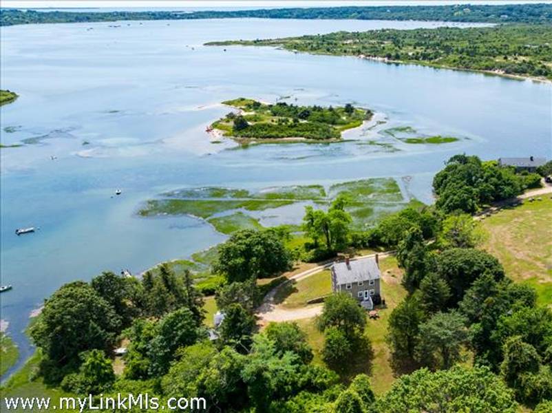 34 Edys Island Way  Chilmark