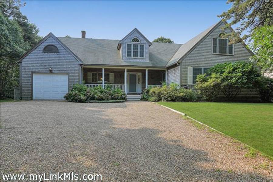 24 Dark Woods Road  Edgartown