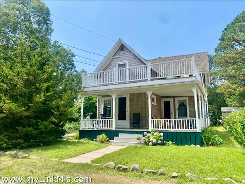 18 Brunswick Avenue   Oak Bluffs