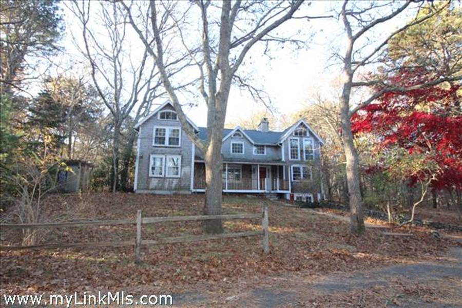 58 Weaver Court  Vineyard Haven