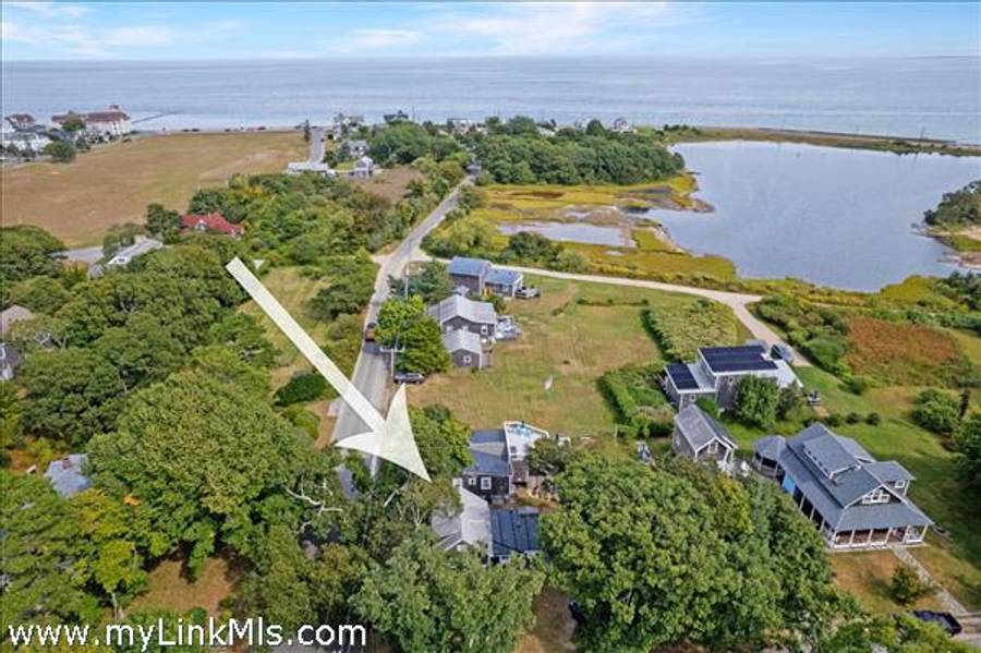 50 Canonicus Avenue  Oak Bluffs