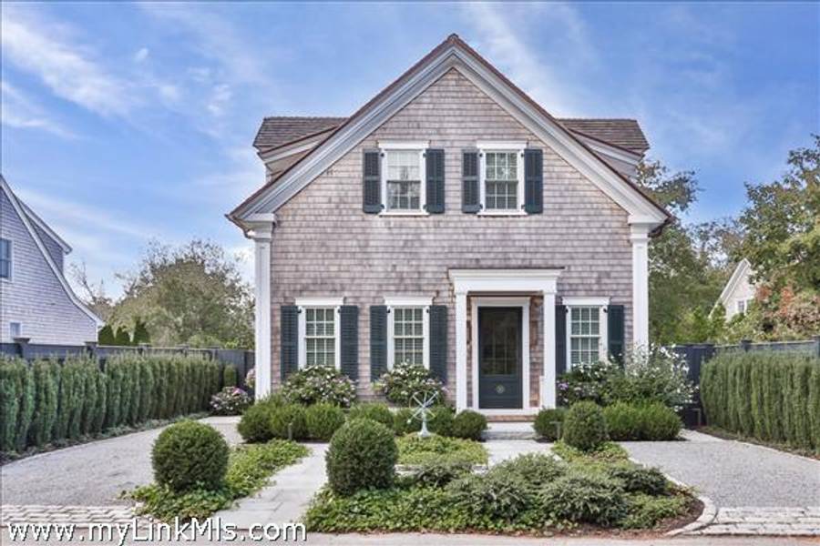 10 Tilton Way   Edgartown