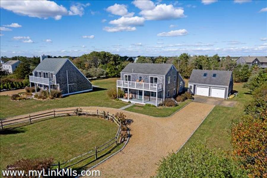 5 Dunes Road  Edgartown