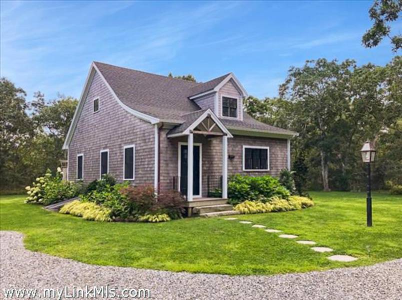 114 Meetinghouse Way  Edgartown