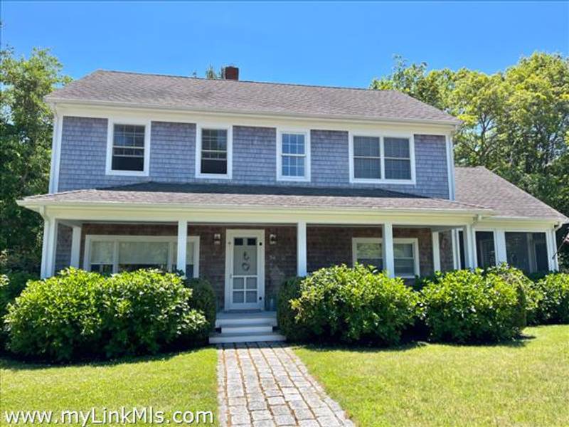 54 Lake Street  Vineyard Haven