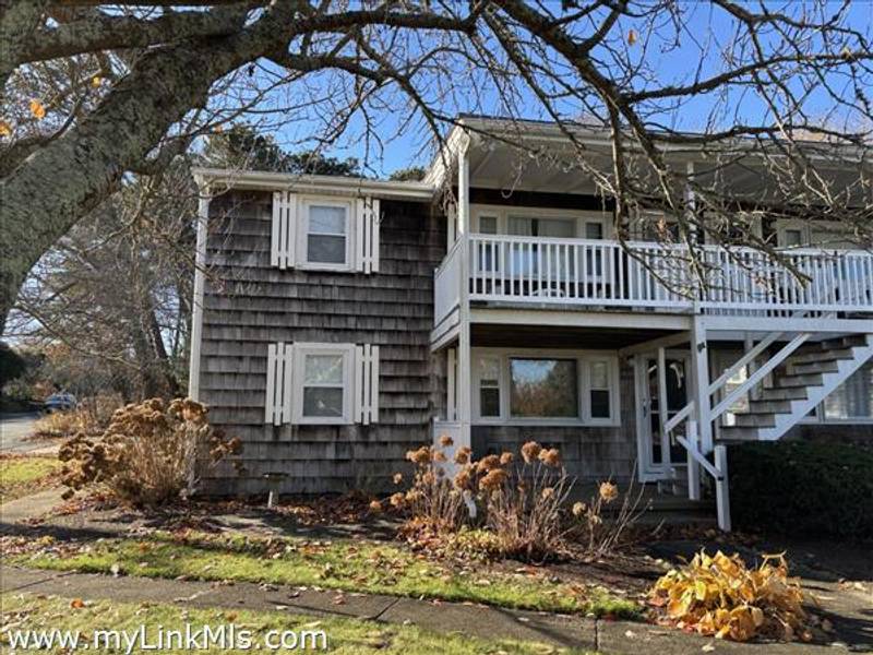 124 Skiff Avenue A 10 Vineyard Haven