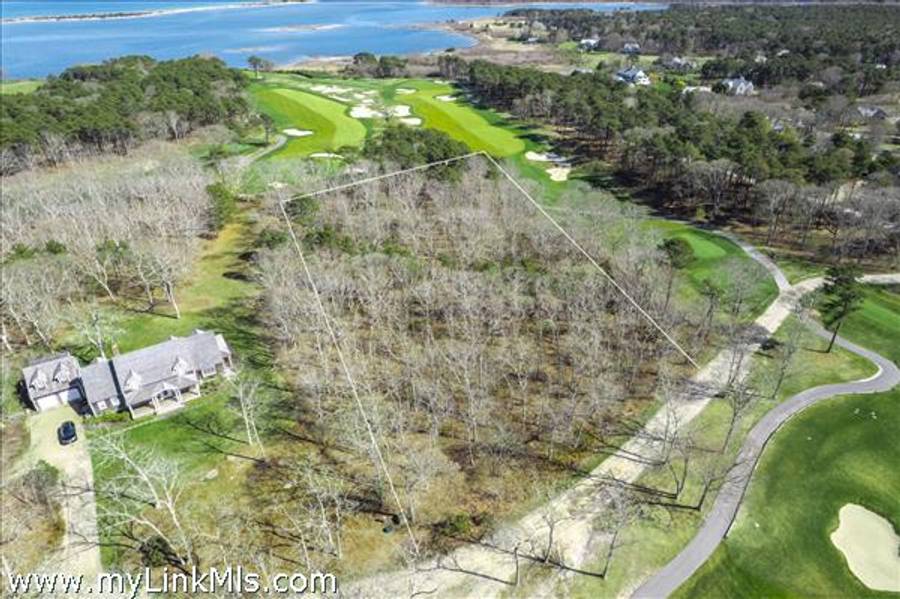 7 Overview Lane  Oak Bluffs